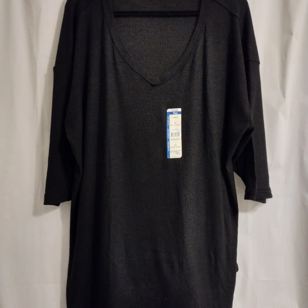 Terra & Sky Charcoal V-Neck Top - Picture 1 of 5